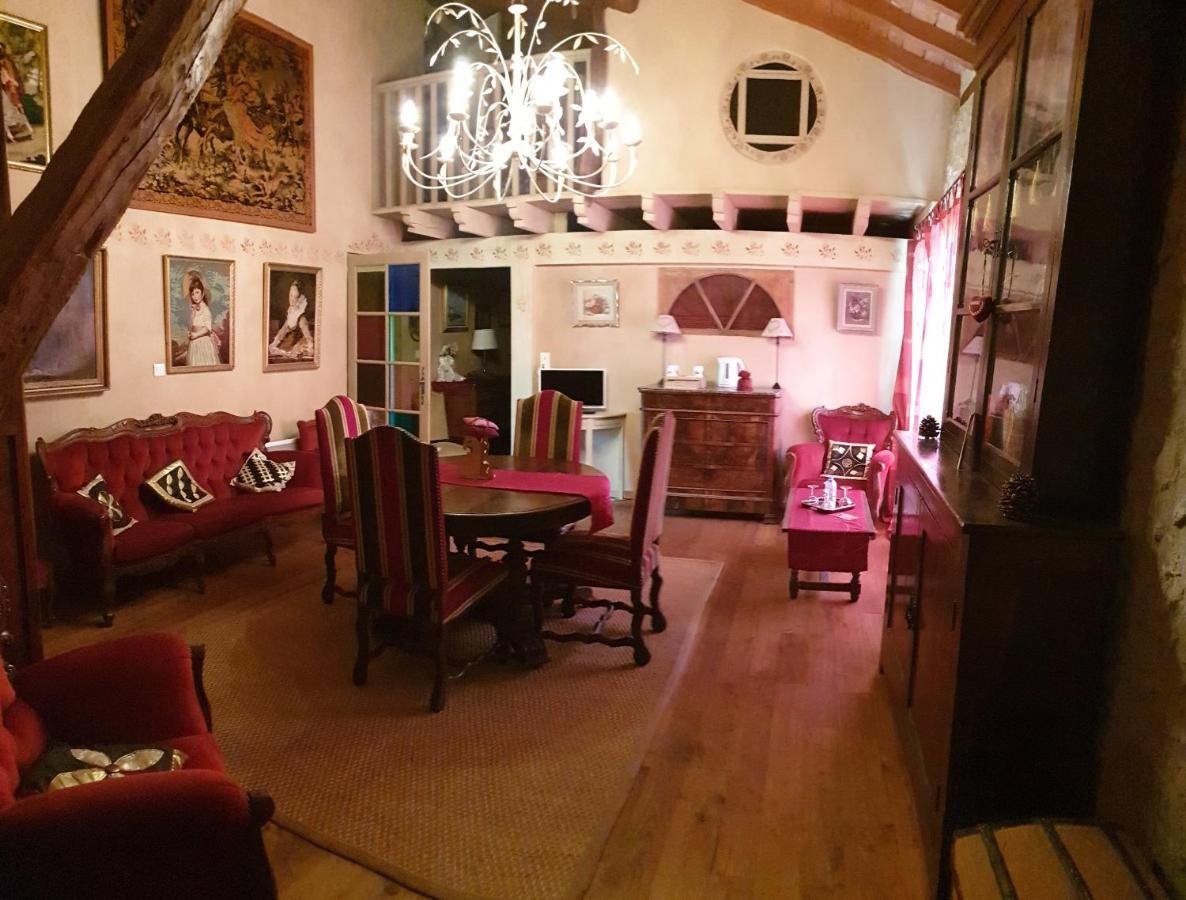 Bed and Breakfast La Ferme de Jeanne Saint-Girons  Exterior foto